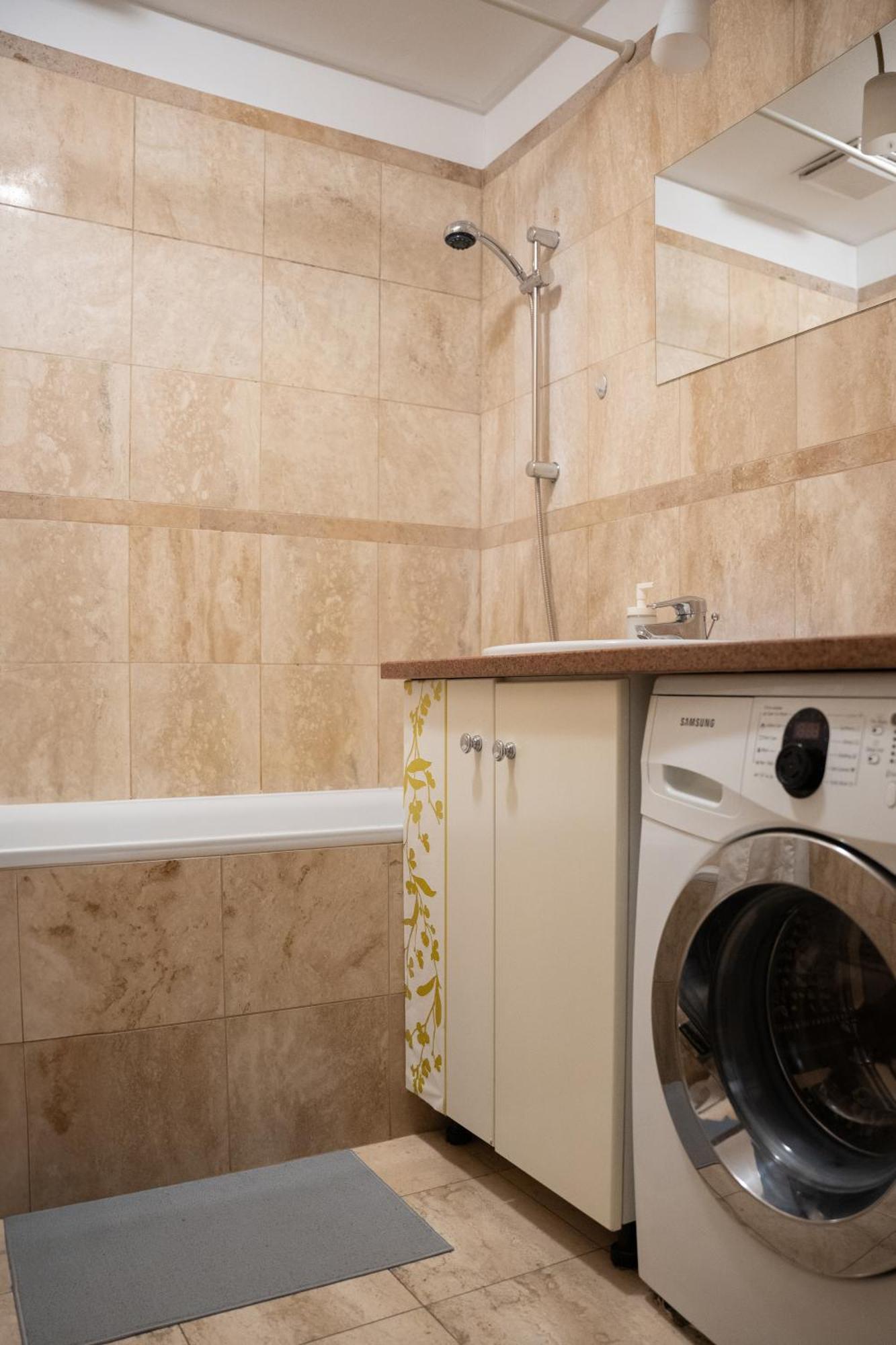 Vincent Apartment Budapest Luaran gambar